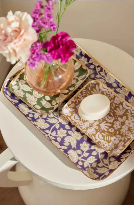 Plateau en métal émaillé Tiny Bonheur du jour