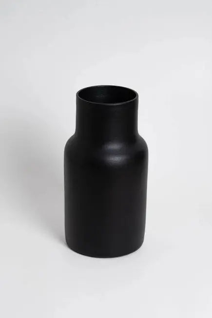 Vase en céramique tendance style moderne minimaliste élégant