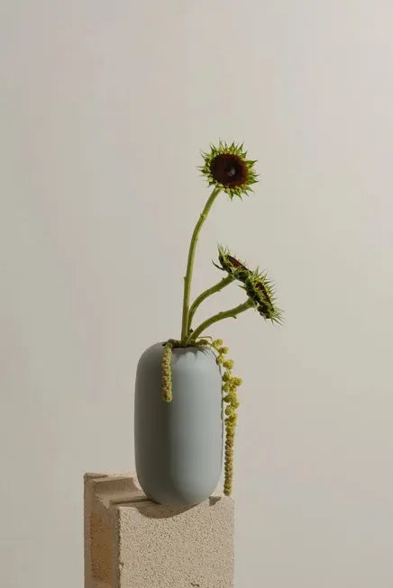 Vase en céramique tendance style moderne minimaliste élégant