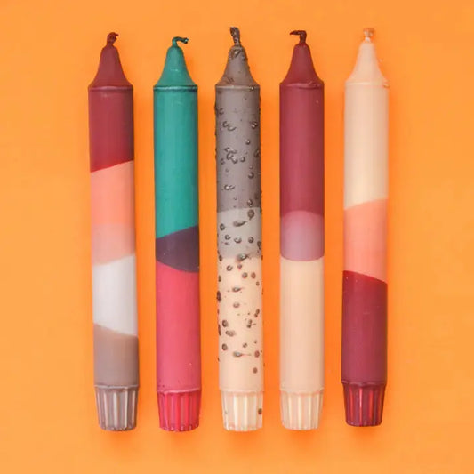 Lot de 5 bougies décoratives coniques fabriquées de façon artisanale