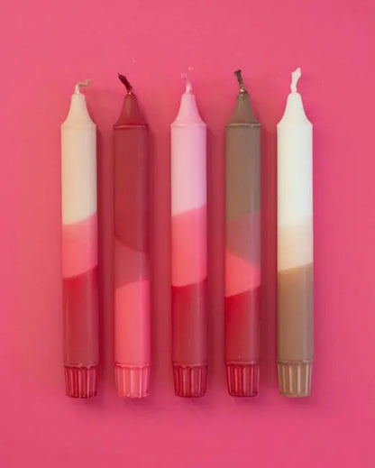 Lot de 5 bougies décoratives coniques fabriquées de façon artisanale