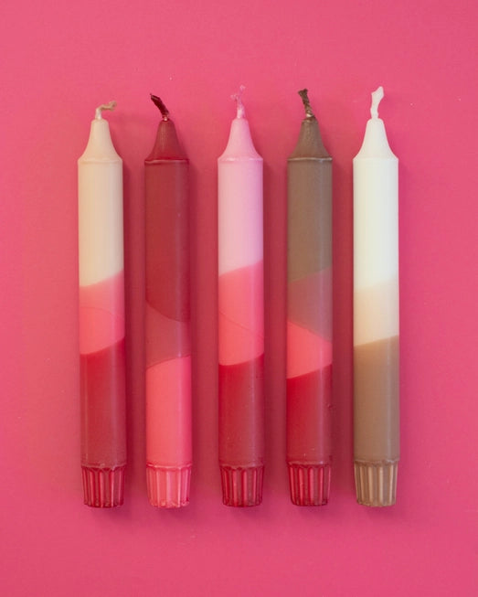 Lot de 5 bougies décoratives coniques fabriquées de façon artisanale