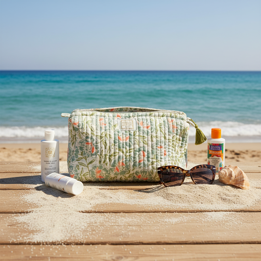 Trousse fleurie - bord de mer